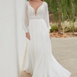 Robe de mariée en mousseline de soie à manches longues de Adore by Justin Alexander