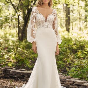 Robe de mariée en dentelle avec traîne en dentelle et manches amovibles