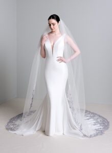 gekleurde bruidssluier met paars- en blauwtinten