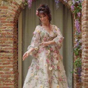 Prachtige, dromerige bloemen trouwkleed sprookje Disney