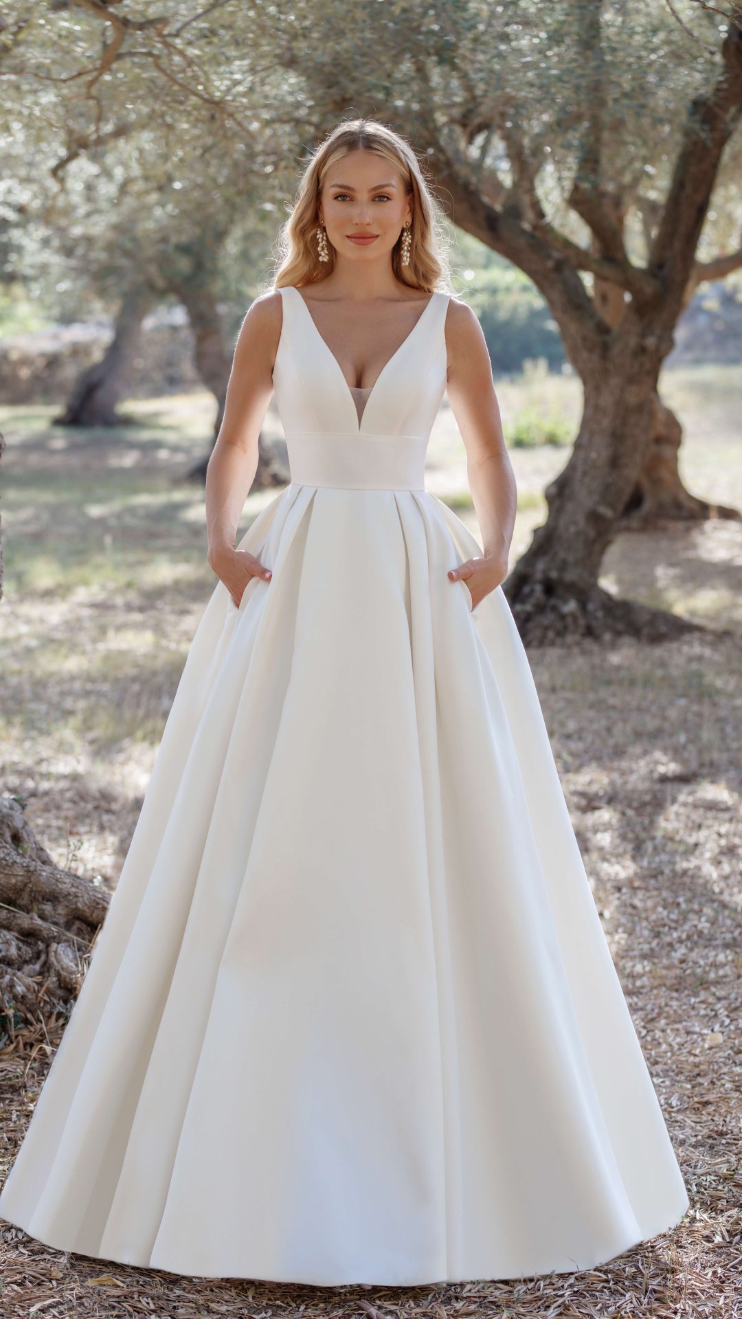 klassieke, tijdloze trouwjurk uit mikado stof met zakken